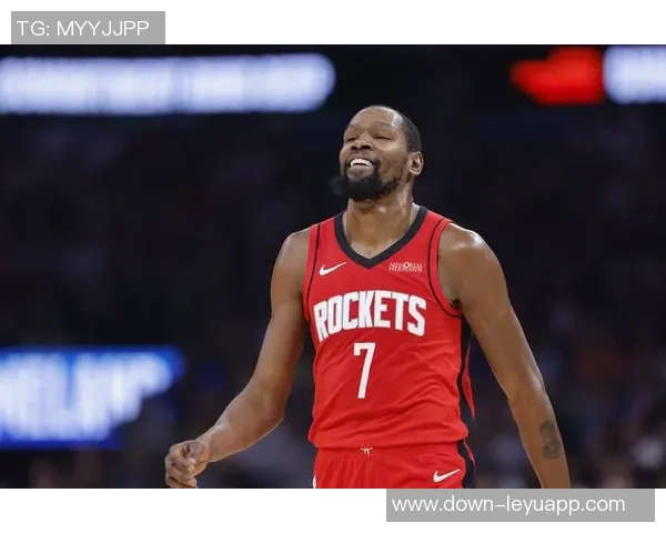 杜兰特强调内线冲击是创造三分机会的关键因素