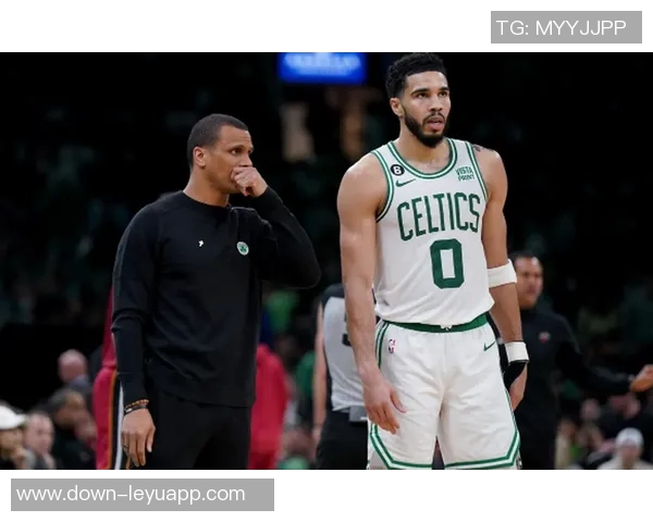 马祖拉称塔图姆场上领导力尚待提升场下表现已达到完美标准