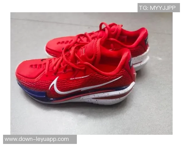 CaptainCade携手康宁汉姆打造独特美队主题球鞋融入个人风格元素