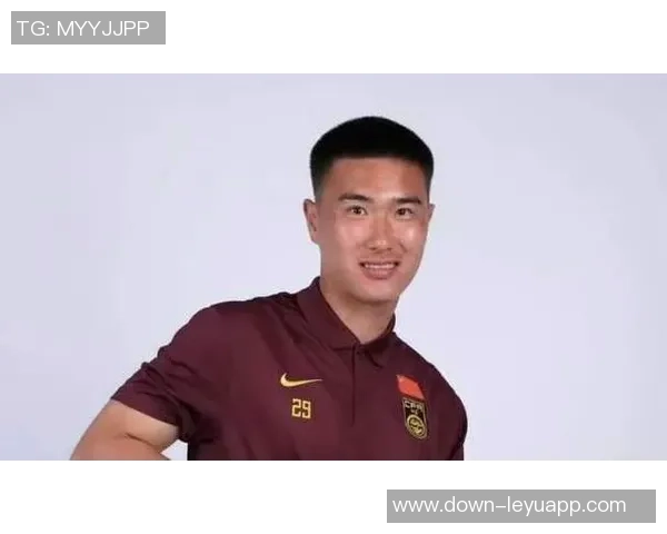 18岁留洋球员姜轶祥试训申花展现潜力现效力于塞尔维亚青年联赛